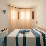 & Baia Caddinas Hotel 4*