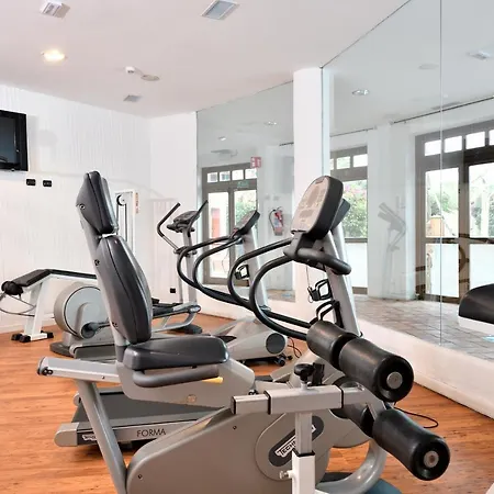 & Baia Caddinas Hotel 4*