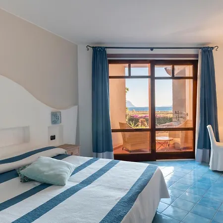 & Baia Caddinas Golfo Aranci