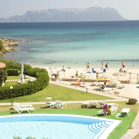 Ξενοδοχείο & Baia Caddinas