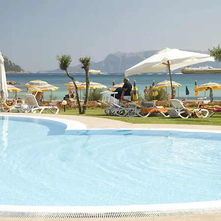 & Baia Caddinas Golfo Aranci