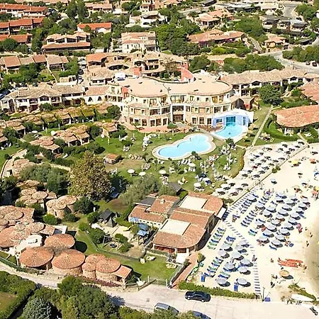 & Baia Caddinas Hotel 4*