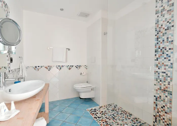 Hotel & Baia Caddinas Golfo Aranci