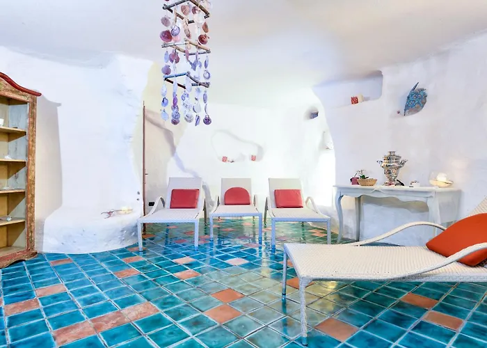 Hotel & Baia Caddinas 4*